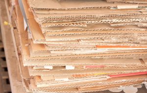 Cómo reciclar los desechos de cartón solución fácil y práctica